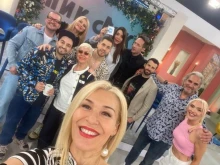 Гала удари на камък с панелистите