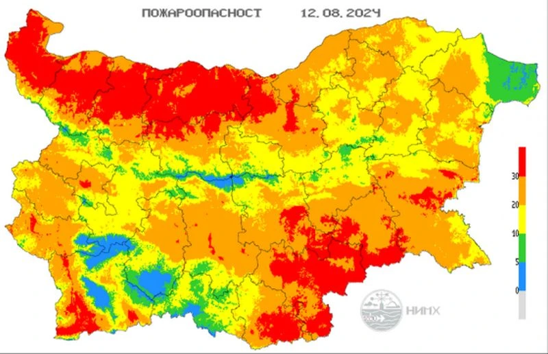 Обявиха червен код за пожароопасност в множество части на страната за утре