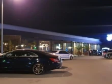 Превъзбуден пазарджиклия скочи на полицаи пред нощен клуб в Пловдив