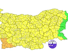 Втора степен за опасно време е обявена в една област, жълт код в почти цялата страна утре
