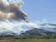 Нинова се срещна с кметове и жители на опожарени общини в Благоевградско