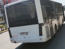 Младеж попита шофьор за климатик, но чу "Келеш, слизай от автобуса"