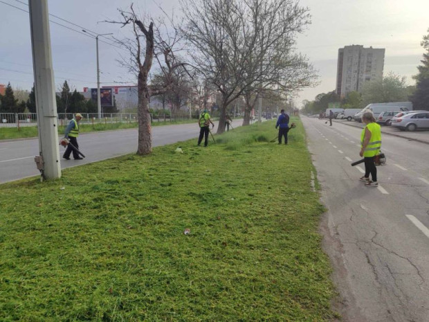 </TD
>Екипите на ОП Паркстрой“ и ДЗЗД Паркстрой“ продължават и през