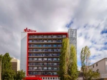 "Пирогов" с последна информация 7-годишното дете, пострадало при катастрофата с певицата Анелия