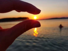 Слънчево и горещо време в петък