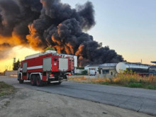 Голям пожар възникна в склад на фирма във видинско село 