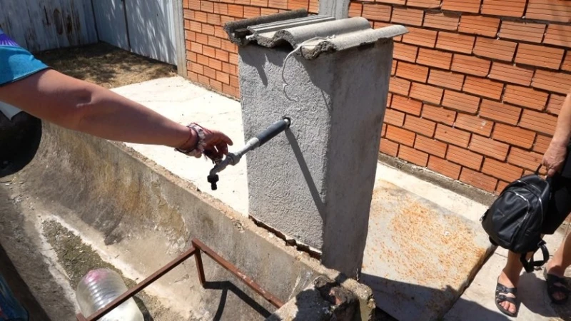 Чашата на безводието преля