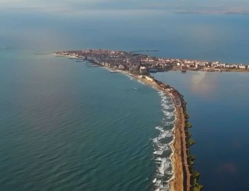 Това е един от най-уникалните плажове в България