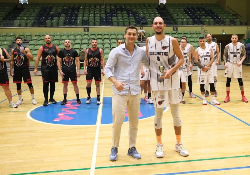 Арабаджийски стана MVP при дебюта си за Локомотив, черно-белите спечелиха "Plovdiv Cup"