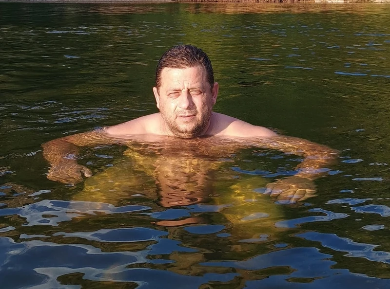 Полковник Марков се пусна дибидюс гол: Само добрите и чисти по сърце хора преспиват покрай реки
