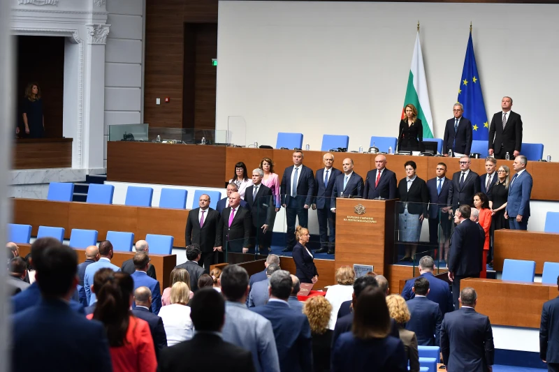 Кабинетът "Главчев" 2 положи клетва в парламента