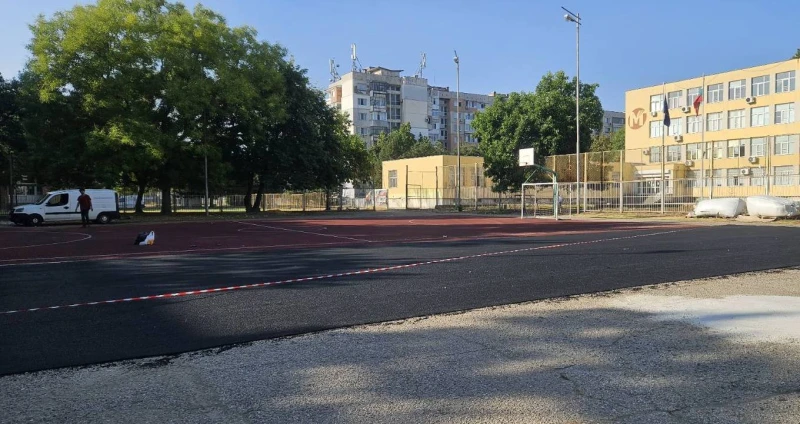 ОУ "Драган Манчов" ще има две нови игрища за футбол, волейбол и баскетбол