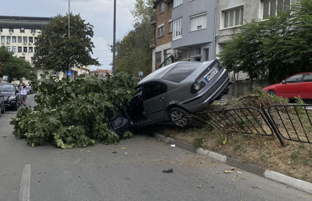 Ново тежко ПТП с млад шофьор в Пловдивско