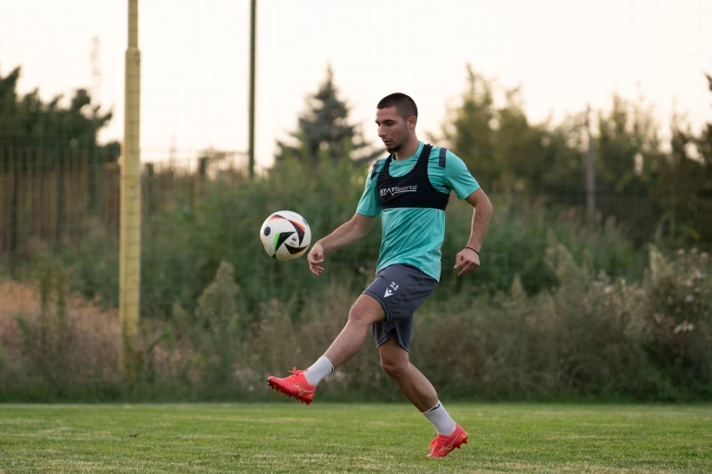 Димитър Тонев е готов за игра, Попето го взе под крилото си