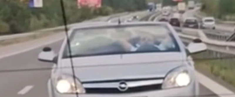 Ще има ли наказание за мъжа, шофирал без ръце?