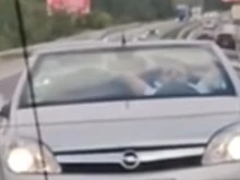 Ще има ли наказание за мъжа, шофирал без ръце?