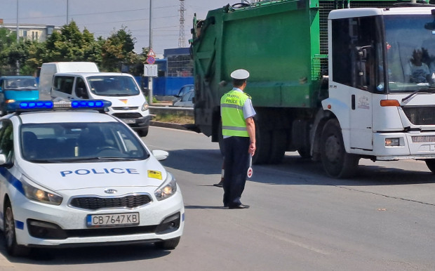 От полицията казаха в колко часа и на кое кръстовище в Пловдив днес ще спират за проверки