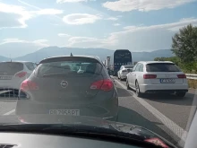 �������� ����������� �� "������" -� ������� ����� � ������, �������� �� ���� � ������� ���������