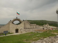 Ловешкият театър с две представления на сцената на средновековната крепост