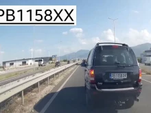 Водач на джип мутрее на пътя Пловдив - Асеновград