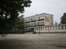 Синдикат "Образование" възмутени от директорката на ЕГ "Пловдив"