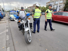 Полицията в Пловдив излезе по улици и булеварди, глобява наред