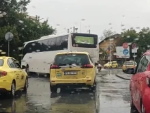 Шофьор на автобус с безскрупулна маневра в Пловдив