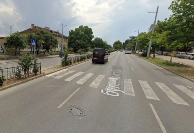 Пловдивчанка в защита на пешеходна пътека: Подлезът на гарата е опасен, стълбите са хлъзгави