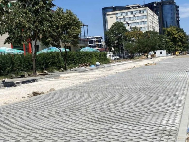 Без "споделено паркиране" пред "Пълмед"