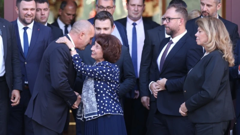 Румен Радев с първи коментар след срещата с България Гордана Силяновска-Давкова