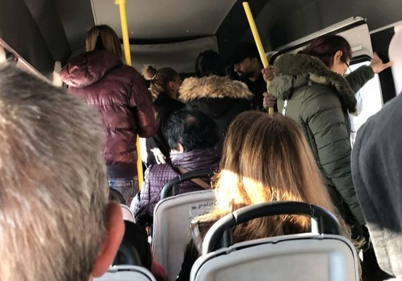 Сигнал до Plovdiv24.bg: Натъпкани сме като прасета, ще се задушим. Кметът на Община "Марица" не обръща никакво внимание