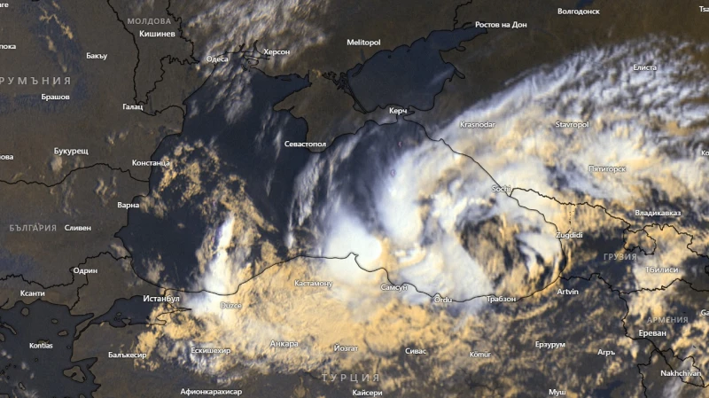 От Meteo Balkans предупредиха: Нещо страшно се образува в Черно море, ще дойде ли към България?