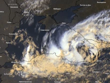 От Meteo Balkans предупредиха: Нещо страшно се образува в Черно море, ще дойде ли към България?