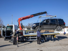 Пет изоставени автомобилa са принудително преместени с репатратор в Стара Загора