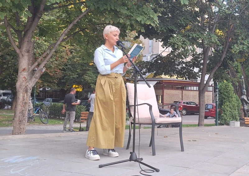 В парк в Пловдив четоха книги на глас