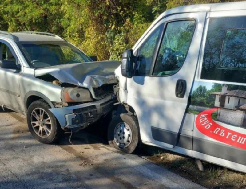 Първи снимки от катастрофата в Прохода на Републиката