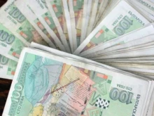 Над половината от българите печелят точно колкото да покрият месечните си разходи
