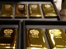 Цената на златото не спира да расте, инвеститори прибират печалбите си