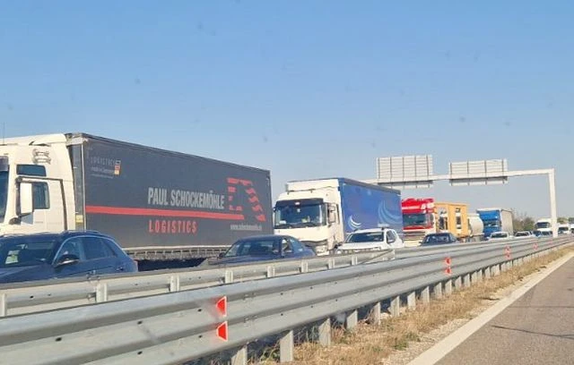 Километрично задръстване на магистрала "Тракия"