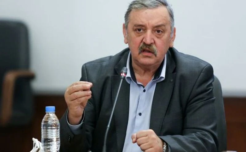Проф. Kантарджиев предупреди за нова атака на COVID-19