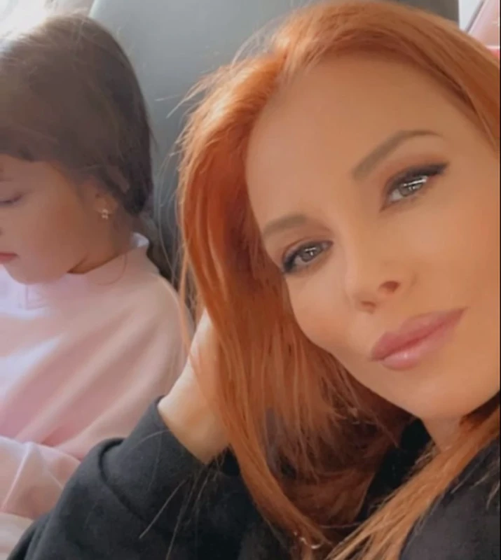 Емилия: Щастлива съм, но и малко тъжна