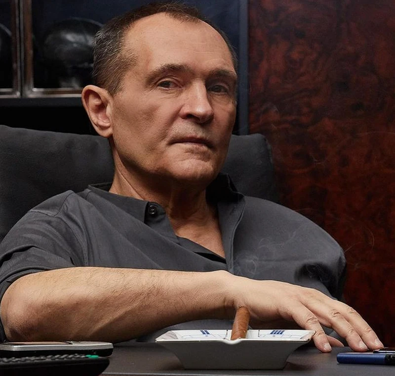 Божков с часовник за 200 000 евро и костюм за 10 000