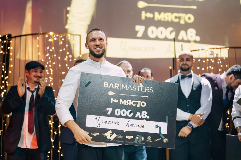 Цанислав Ангелов е победителят в Bar Masters 2024 с коктейла "Бонд на Балканите"
