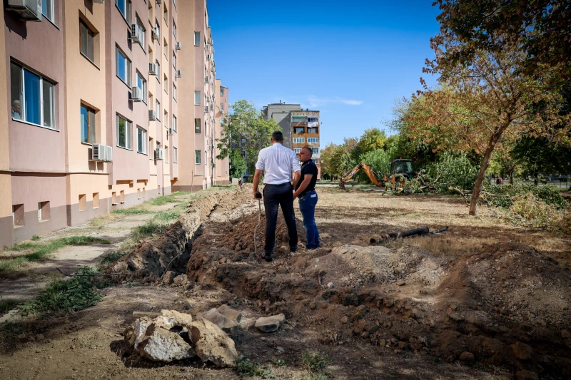 Изграждат улично осветление в зелените площи на няколко пазарджишки улици