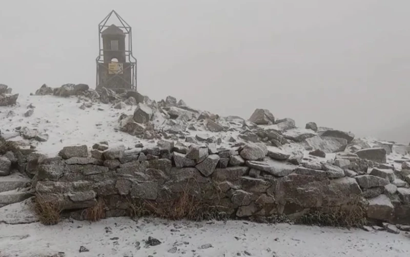 Вали сняг в планина в България