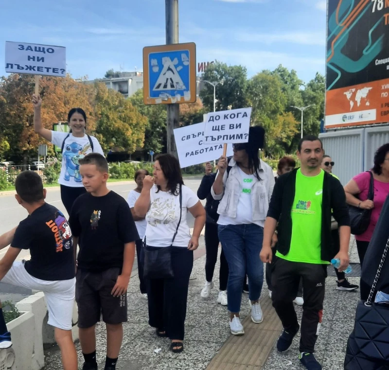 3-годишен ремонт изкарва на протест жители на пловдивско село