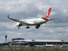 Пилот на Turkish Airlines почина по време на полет, самолетът е кацнал аварийно в Ню Йорк