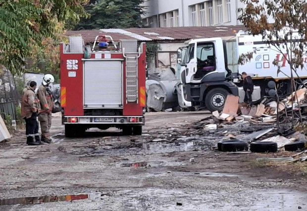 РЗИ Пловдив с препоръки след пожара: Затваряйте прозорците, децата да не излизат навън