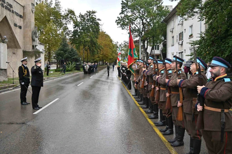 Тържествено бе отбелязана годишнината от създаването на "8-ми пехотен Приморски полк" във Варна