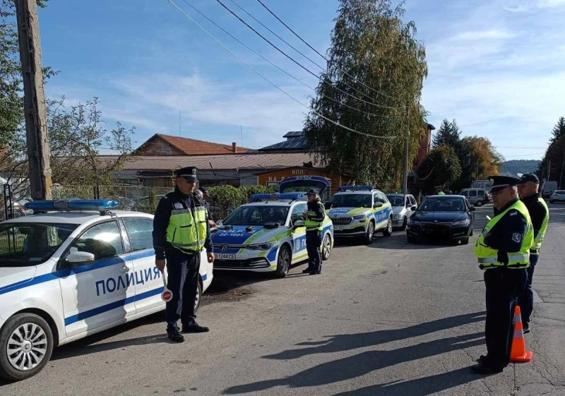 14 души са били задържани при спецкацията на полицията в София